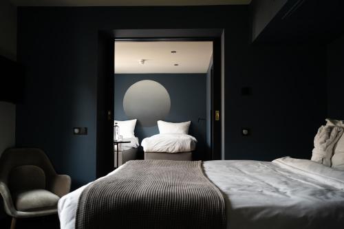The Nox Hotel Room Type - Deluxe Family Room