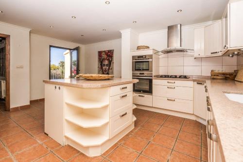 ห้องครัว, Casa Winston in กลางเมืองคาเบีย