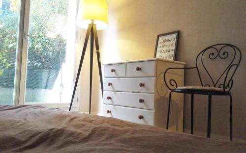 Your lovely parisian 2 rooms apartment with private terrace - Jourdain, Paris (Foto 8)