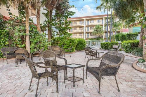 Holiday Inn & Suites Boca Raton - North