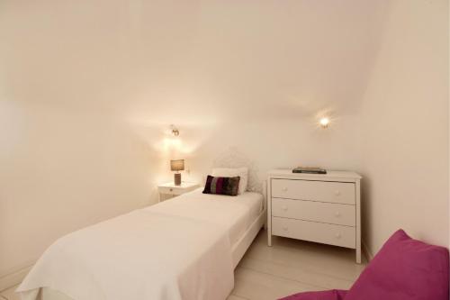 Seaside luxury villa - image 12