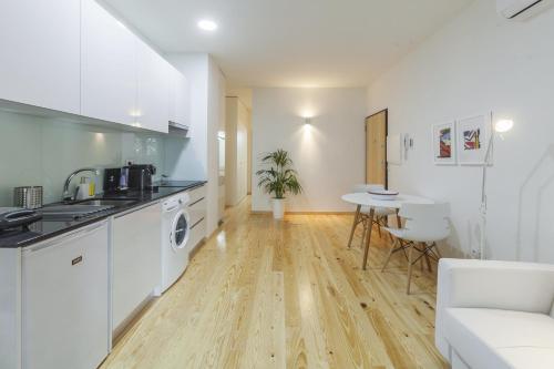 Standard Studio- Ground Floor image 7