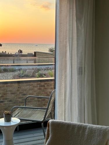 Home with sea views next to the beach! Home with sea views next to the beach!