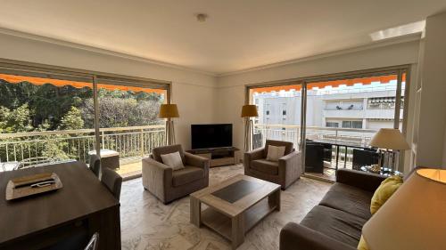 Apartment room in A083 - Modern & Bright apt - Cannes center