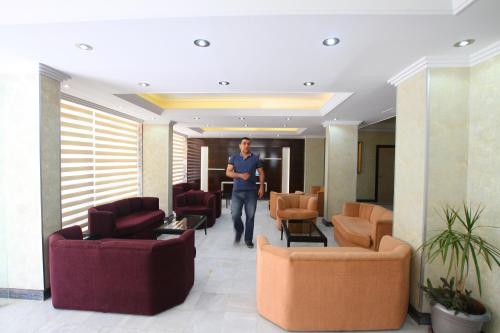 Myra Hotel - image 8