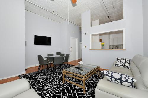 Fancy 4br Apt in Tribeca Heart of Manhattan in New York, USA