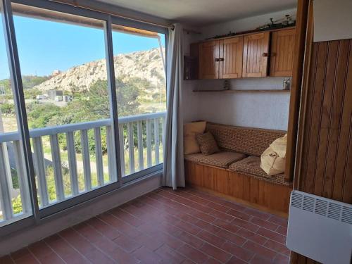 Appartement Marseillais en bord de mer - Ile du Frioul in Les Iles