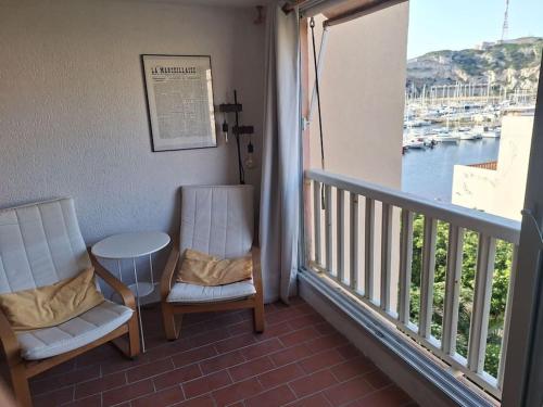 Appartement Marseillais en bord de mer - Ile du Frioul in Les Iles