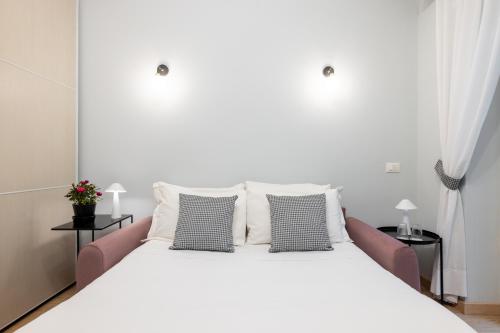 Domus Bella Roma Room Type - Double Room with Sofa Bed and Kitchen Domus Bella Roma Room Type - Double Room with Sofa Bed and Kitchen