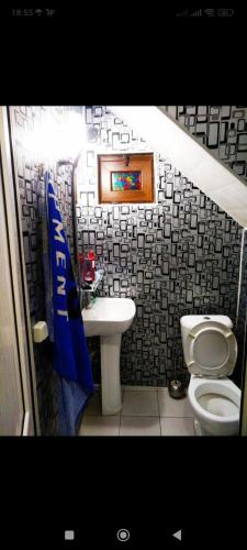 Bathroom, Дача Уют Чарвак Узбекистан in Yusufkhona