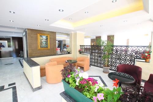 Myra Hotel - image 5