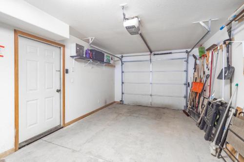 Cascade Park Townhome - image 10