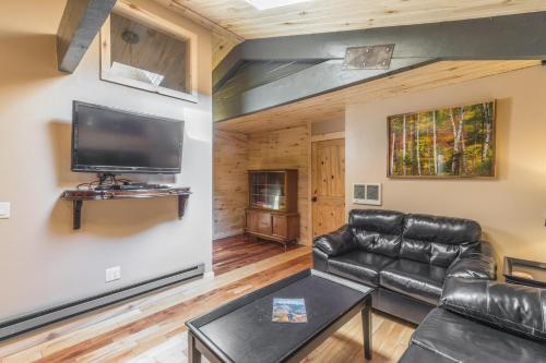 Lotus Mountain Suites - The Gallery - image 2