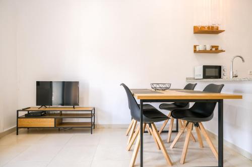  Ca lEudald 3 Apartamento en Besalú con terraza in Besalú