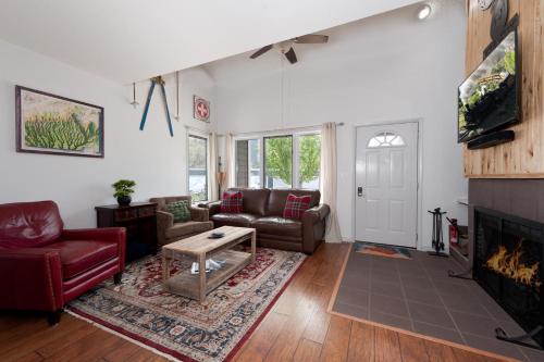 Pine Acres - Unit 115, Durango
