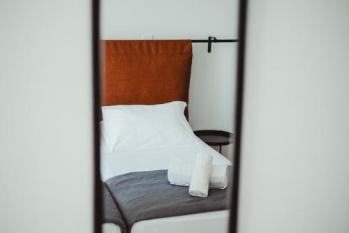 2 twin beds