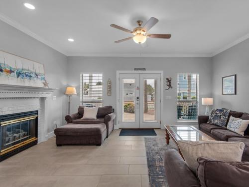 Sunkissed Cottage - image 11
