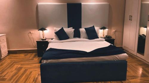 Elite Hotel - image 10