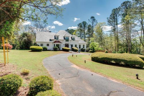 Athens Vacation Rental Near Sanford Stadium and Dtwn in Athens, USA