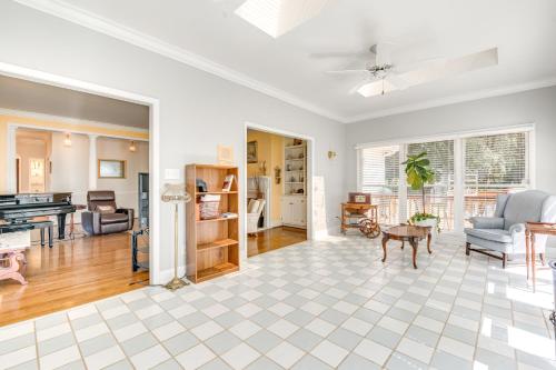 Athens Vacation Rental Near Sanford Stadium and Dtwn in Athens, USA
