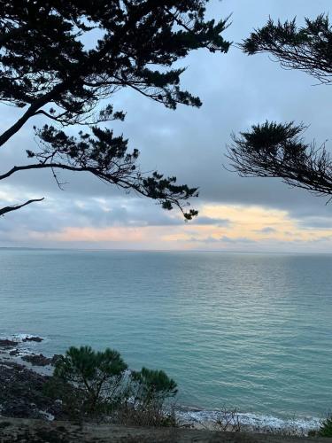 المنظر الخارجي, Appartement moderne à Granville - 55 m² - Vue sur mer (Appartement moderne a Granville - 55 m² - Vue sur mer) in Granville City Center