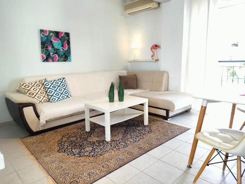 Kula Kula - Family-Friendly Summer Stay in Nea Flogita - 400m from the Beach - Private Parking, Flogita (foto 10)