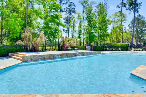 Spacious Springfield Home w/ Golf Course View! in Springfield (LA)