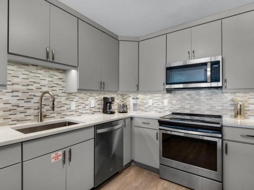 Beach House Condominium 202B - image 13