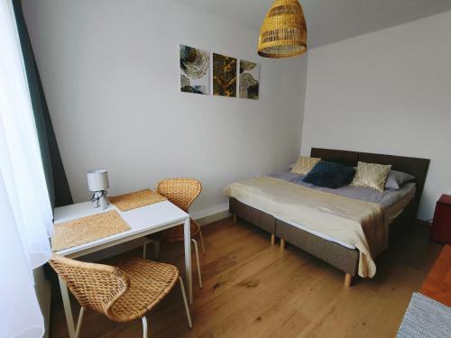 1 queen bed