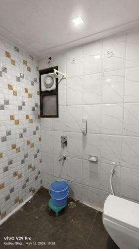 Deluxe Room image 3