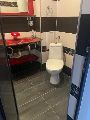 2-bed,2-bath, free private parking, Goldstrand (Foto 8)