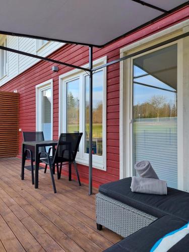 Erkély/terasz, Nature Escape in Lahemaa Bright 1-Bedroom Apartment with Terrace in Kolga