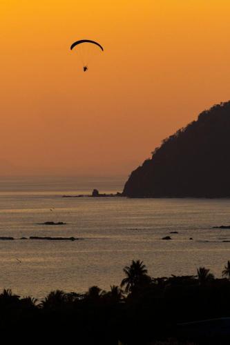 Modern 2 Bed 2 Bath L Strong Wifi Carport in Copey