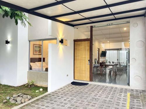 Carport Strong Wifi Vaulted Ceilings in Copey