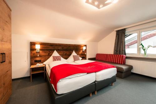 Hotel Neue Krone - main image
