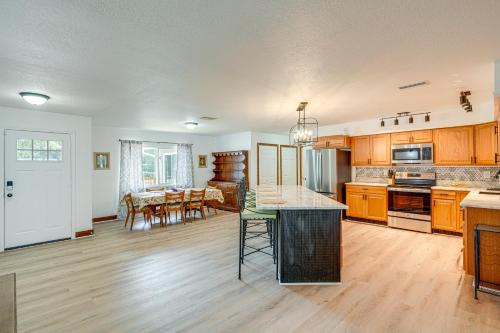 Waterfront Home on Crooked Lake with Game Room! in Lake Wales, USA