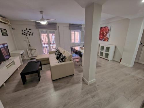 Apartamento Doña Berenguela junto AVE, Кордова (фото 3)