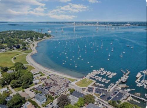 Ocean View The Newport Overlook Two BR House Jamestown Across from Newport RI in Jamestown, USA