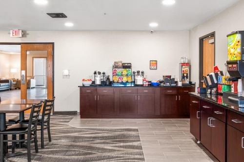 Boarders Inn & Suites by Cobblestone Hotels - Shawano - image 9