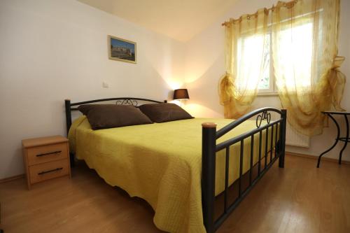 Apartments Salona - image 3