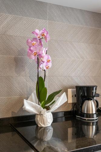 Bossa Design Apartments - Steps from Ipanema Beach, Rio de Janeiro (photo 10)