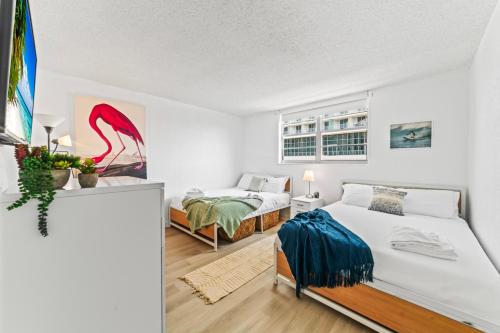Oceanfront Condo with Ocean View and Beach Access in Hollywood, USA