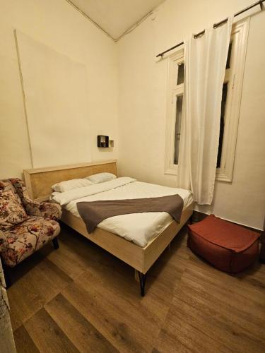 1 twin bed