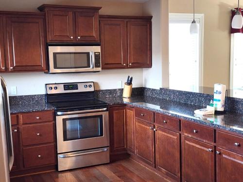 Venus Lodges 121 by Stony Brook Cabins in Gatlinburg (TN)