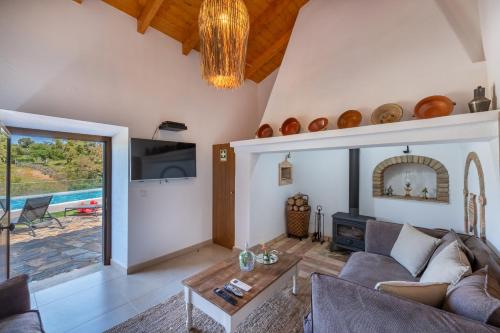 Casa do Avo (Vale Luis Neto-Retiro do Caldeirao) in Vale Da Rosa