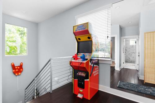 Stunning Centrally Located & FUN 3 Bed Home in Austin, USA