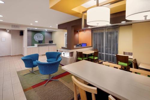 Photo - Fairfield Inn & Suites Austin University Area