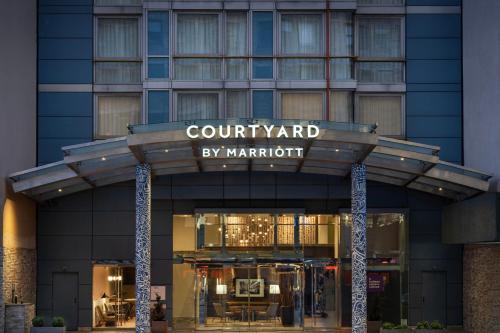 Courtyard by Marriott New York Manhattan / Soho in New York, USA