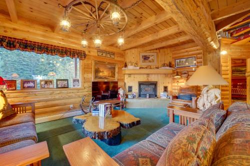 Luxurious Lakefront Villa in Bayfield Hike and Fish in Bayfield, USA