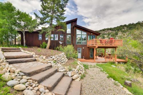 Private River Access Mtn Views and A Spacious Home - image 10